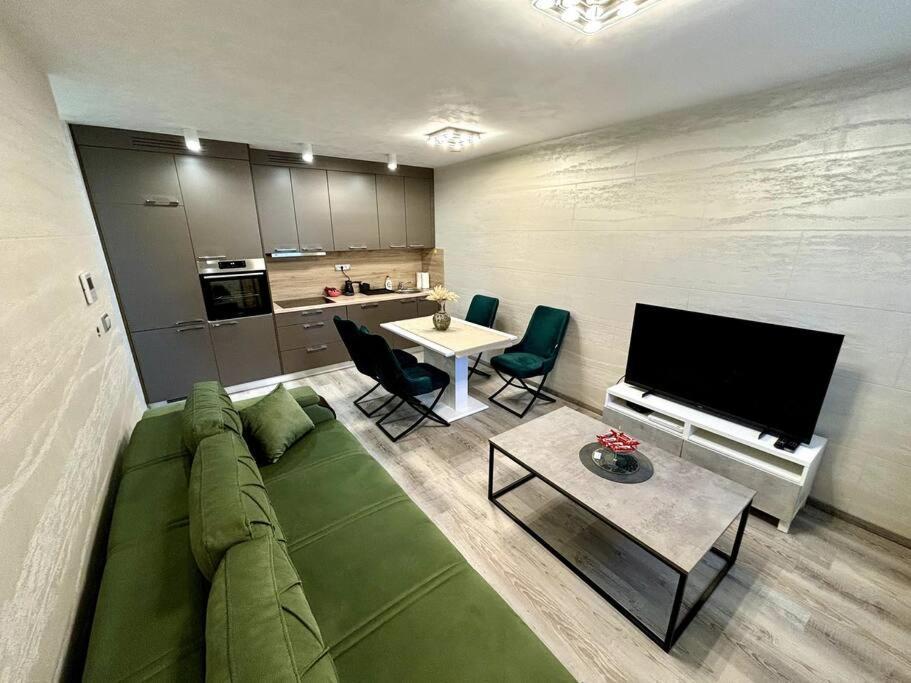 Apartman Moste 3-free Parking&pool, Ev Station Ljubljana